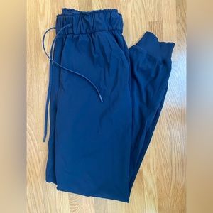 Lululemon Navy Pant Size 6